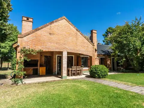 Casa en Venta Barrio Parque La Verdad APTA CREDITO