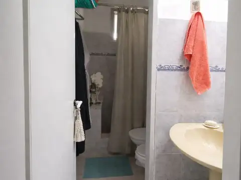 Departamento 5 ambientes con 1 baño