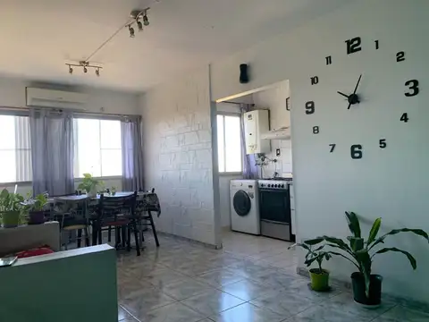 VENTA DPTO DE 4 AMB. EN LUGANO- APTO CREDITO