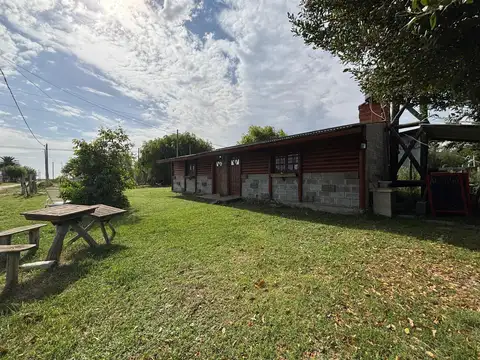 Casa en venta - 2 Dormitorios 1 Baño - San Clemente del Tuyú