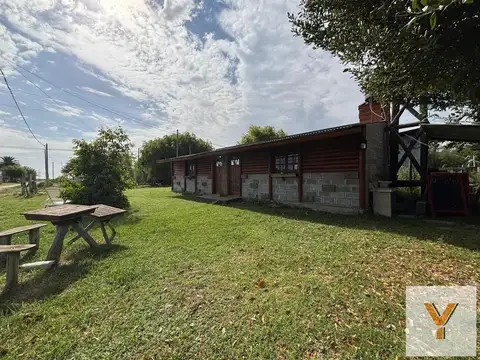 Casa en venta - 2 Dormitorios 1 Baño - San Clemente del Tuyú