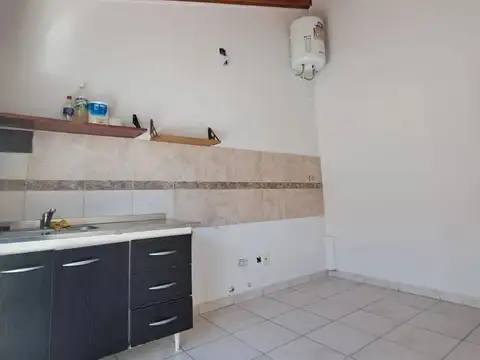 departamento tipo ph 2 ambientes en alquiler Villa Lynch