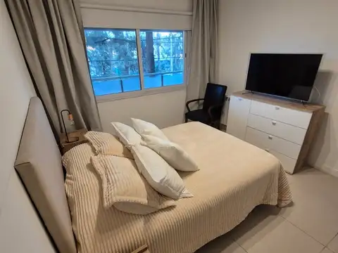 Departamento en Alquiler Temporal en Boulevard Del Sol, USD 1.100