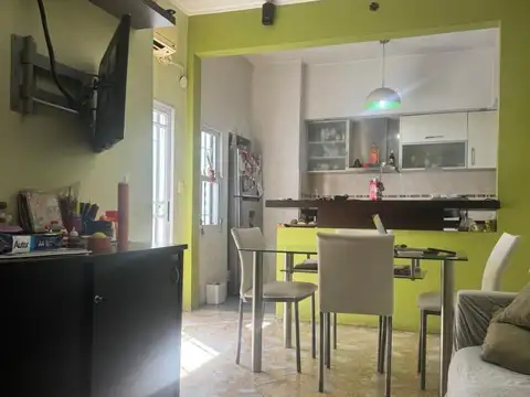 Depto Tipo Casa en Venta de 4 ambientes