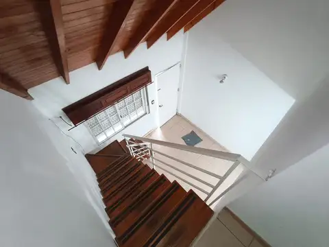 Depto Tipo Casa en Venta de 2 ambientes