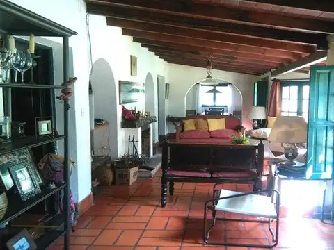 Chacra  en venta de 11 hectareas en Castelli sobre Autovía 2,  Casco Antiguo para Disfrutar