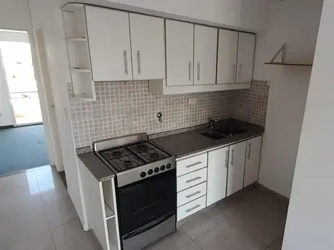 Departamento en Alquiler en Lanus Oeste, $ 550.000