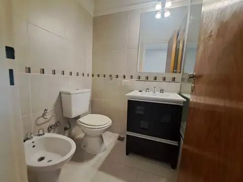 Departamento 5 ambientes con 1 baño