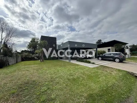Casa en Alquiler en Fincas De Álvarez, $ 2.600.000