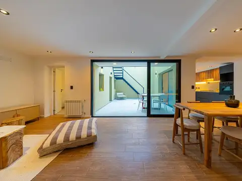 Depto Tipo Casa en Venta de 6 ambientes