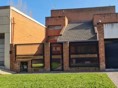 VENTA CASA QUINCHO PILETA RANELAGH BERAZATEGUI