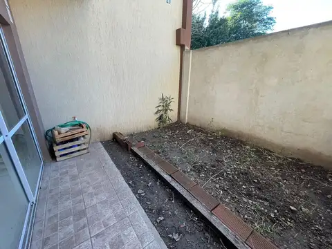 Casa en Venta en Castelar, USD 51.000