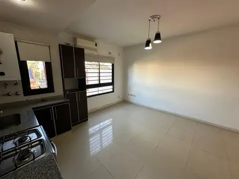 Departamento en Alquiler en Ramos Mejía Sur, $ 700.000