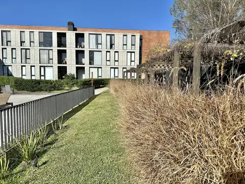 Departamento en Alquiler en Villa Rosa, $ 650.000