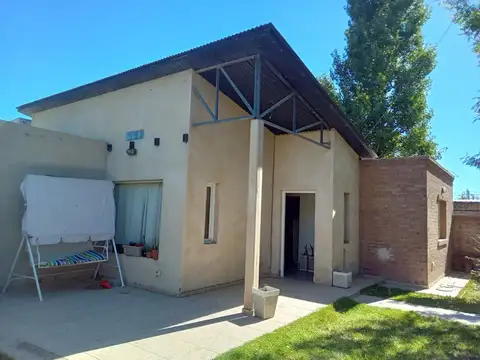 VENTA DE CASA 3 DORMITORIOS CON PILETA CLIMATIZADA