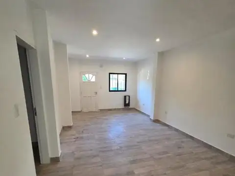 Depto Tipo Casa en Venta de 2 ambientes