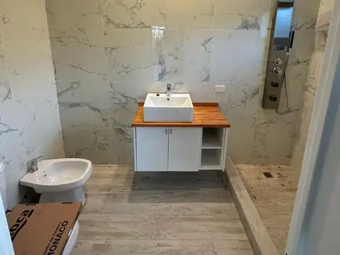 Casa 4 ambientes con 3 baños