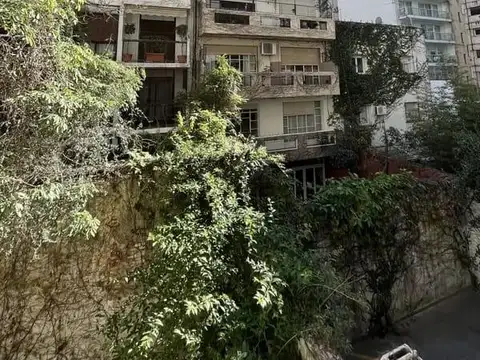 República Árabe Siria entre Juan Francisco Seguí y Av. Cerviño