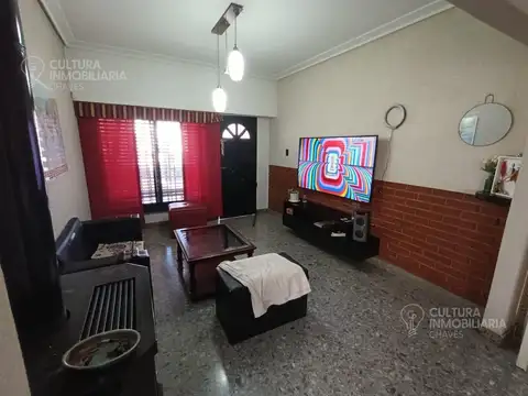 Depto Tipo Casa en Alquiler con 1 cocheras