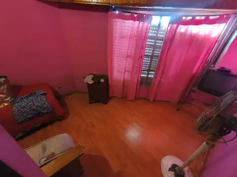 Depto Tipo Casa en Venta 40 años