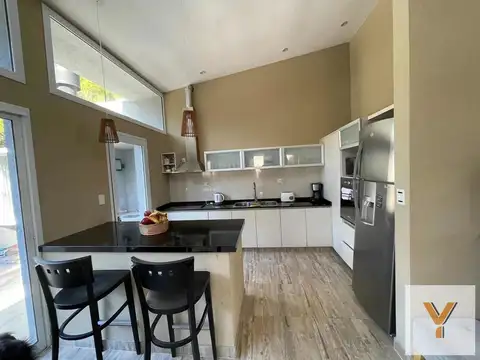Casa en Venta en Abasto, USD 310.000