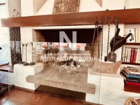 Casa 6 ambientes con 5 baños