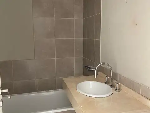 Departamento 4 ambientes con 2 baños
