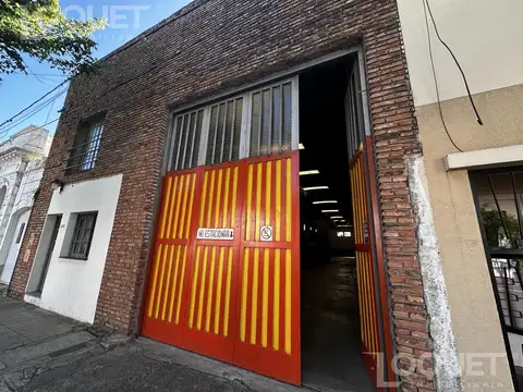 Galpón en venta. Zona céntrica, a escasos metros de Av. Freyre