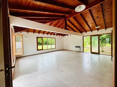 VENTA CASA a Estrenar Parrilla Pileta Luz  REMANSO