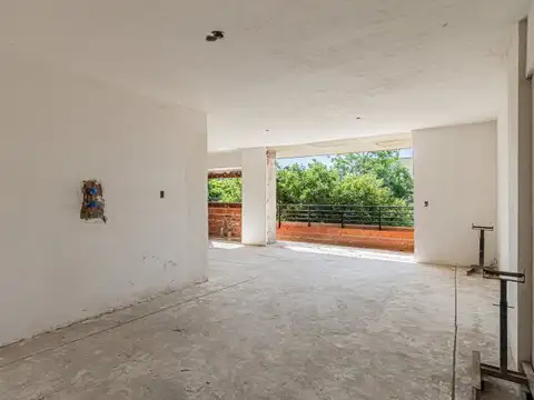 Av. Alvarez Jonte 5600 , Piso 2