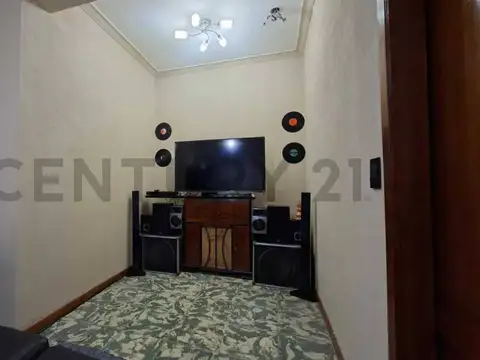 CASA 3 AMBIENTES EN PARQUE PATRICIOS