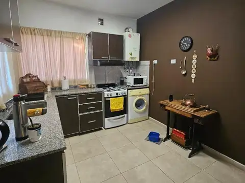 Casa en Venta con 4 cocheras