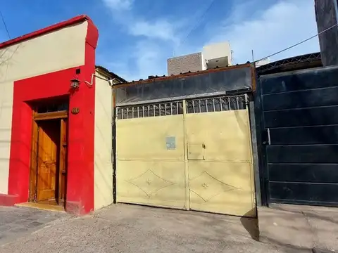 Casa, Dúplex y Galpón en Venta – Luján