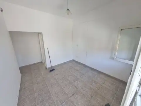 Casa 2 ambientes con 1 baño
