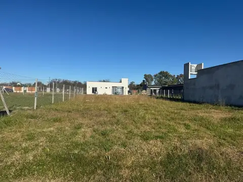 Terreno en Venta 30  mts Fondo