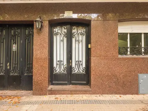 Depto Tipo Casa en Venta de 5 dormitorios