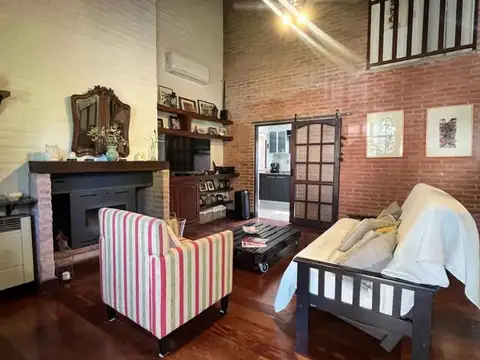 Casa en Venta en Castelar Norte, USD 239.000