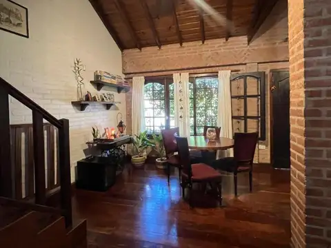 Casa en Venta con 1 cochera