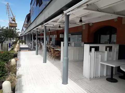 Avenida Alicia Moreau De Justo 100