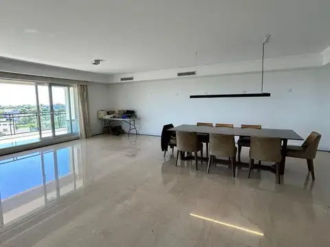 Departamento en Alquiler de 4 dormitorios