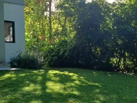 Lote de 865 m² en venta  – victoria – apto desarrollo