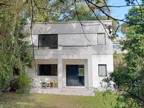 LOTE DE 865 m² EN VENTA  – VICTORIA – APTO DESARROLLO