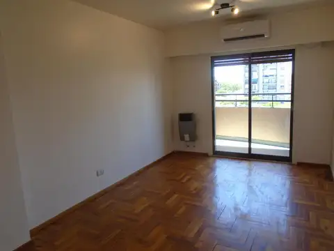 Juan De Garay al 2400