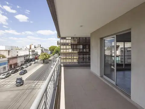 3 Amb con 2 Baños, Cochera y Balcón - Crédito o Financiación