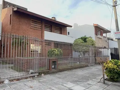 VENTA CASA 6 AMBIENTES VILLA SARMIENTO ACEPTA PERM