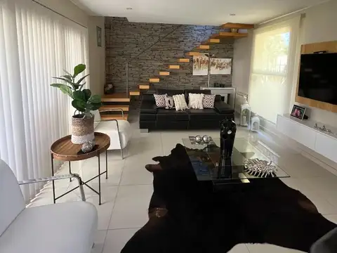 Casa en Alquiler en Cipolletti, $ 3.500.000