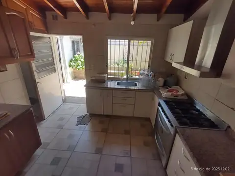Depto Tipo Casa 4 ambientes con 2 baños