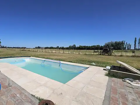 VENTA CASA Quinta en Manuel Jose Garcia LOTE DE 1 HA