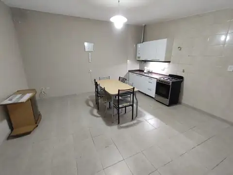 Departamento en Alquiler en Granadero Baigorria, $ 490.000