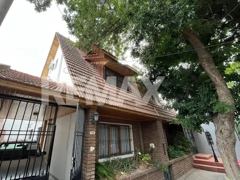 Depto Tipo Casa en Alquiler de 5 ambientes
